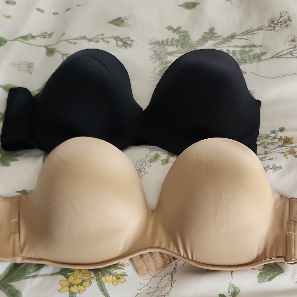 Elegant Black and Tan Strapless Bra Set